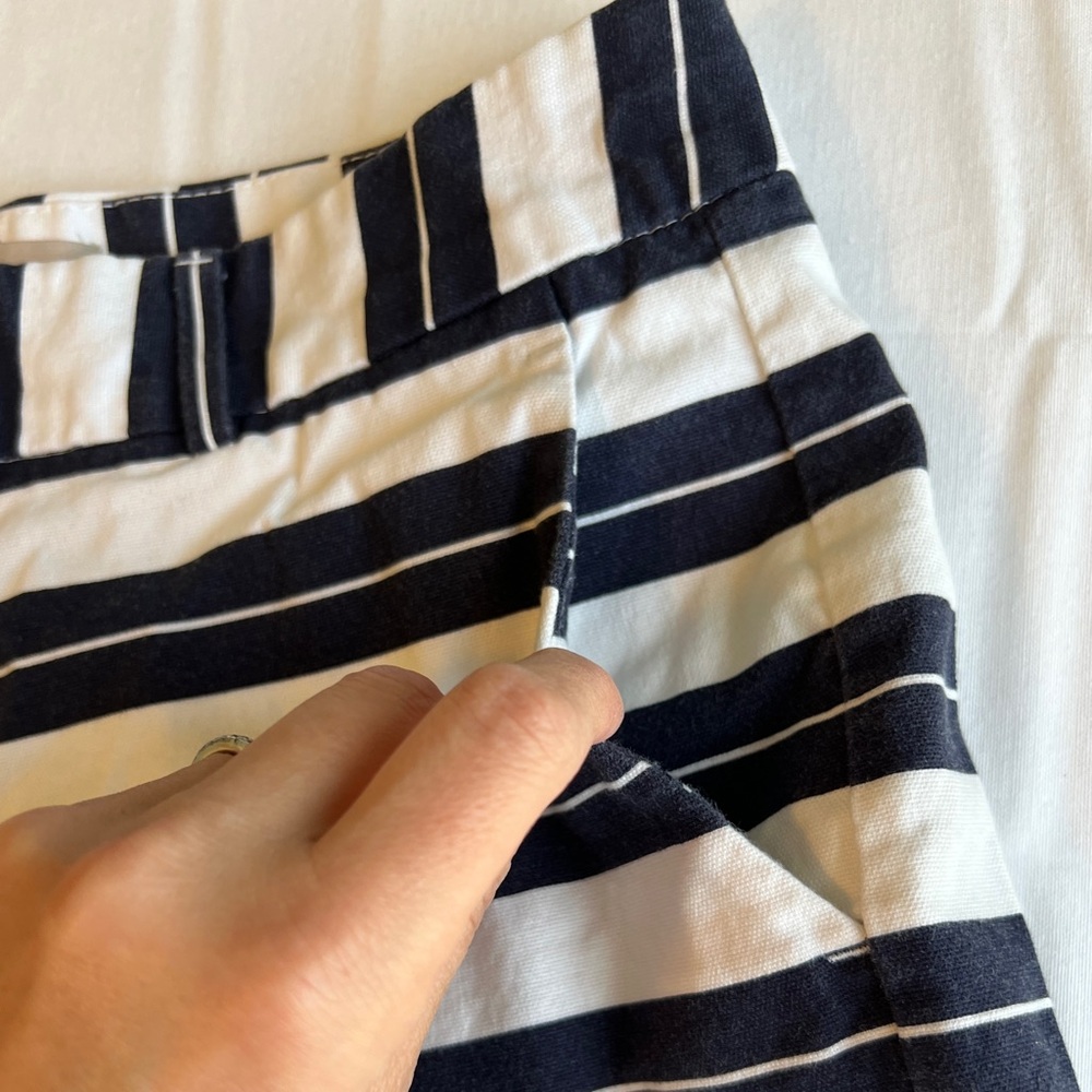 Banana Republic Navy and White Striped Women Shorts - Picture 5 of 7